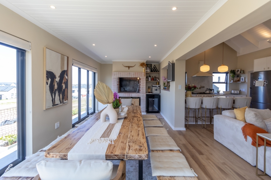 3 Bedroom Property for Sale in Aan de Wijnlanden Western Cape